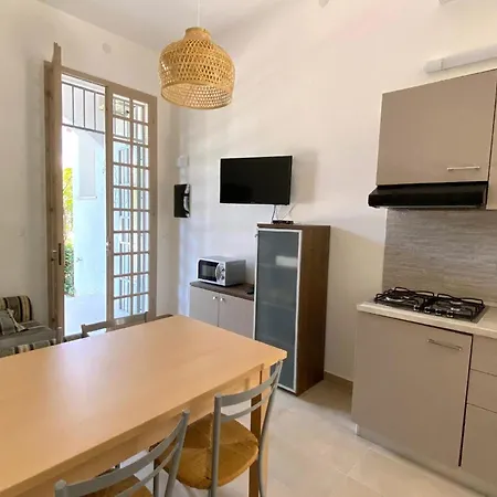Casa vacanze Renovierte Doppelhaushaelfte Mit Grossem Garten, Komplett Renoviert