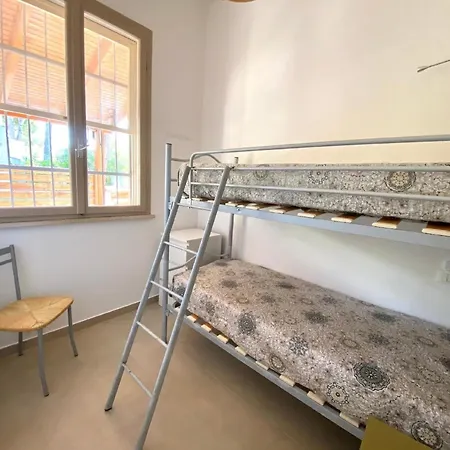 Renovierte Doppelhaushaelfte Mit Grossem Garten, Komplett Renoviert Feriehus *